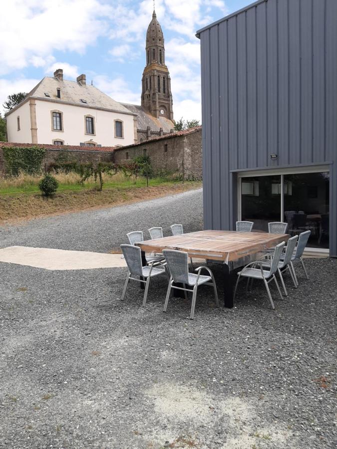 Gîte du marié à 7mn du puy du F0U Chambretaud Exterior foto